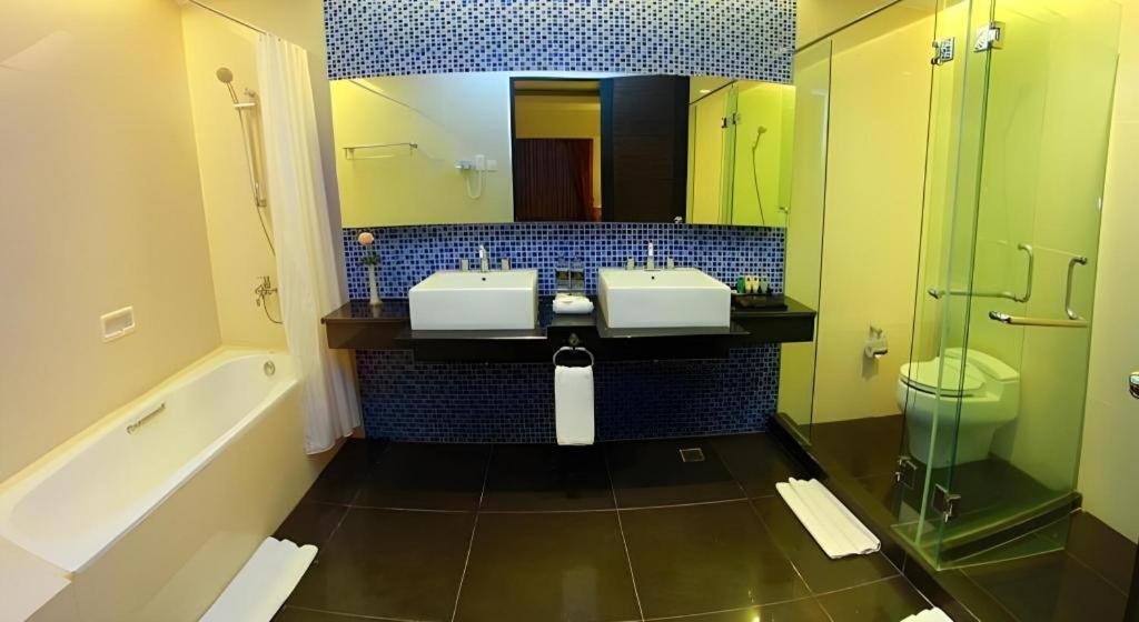 Grand Basko Hotel パダン エクステリア 写真